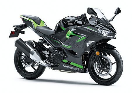 2018　NINJA400　メタリックスパークブラック